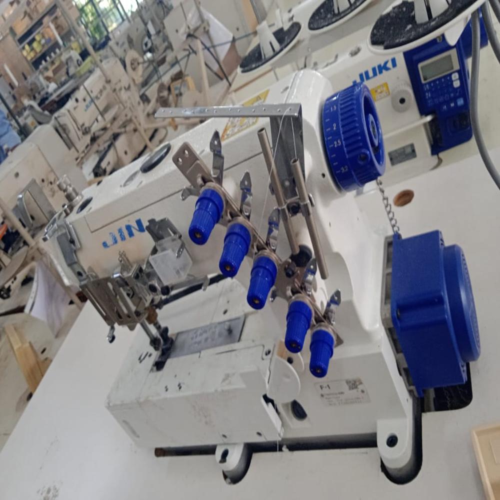 Jin F1f Flat Bed Flatlock Sewing Machine - Color: Multiple