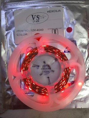 40 40 strip light red