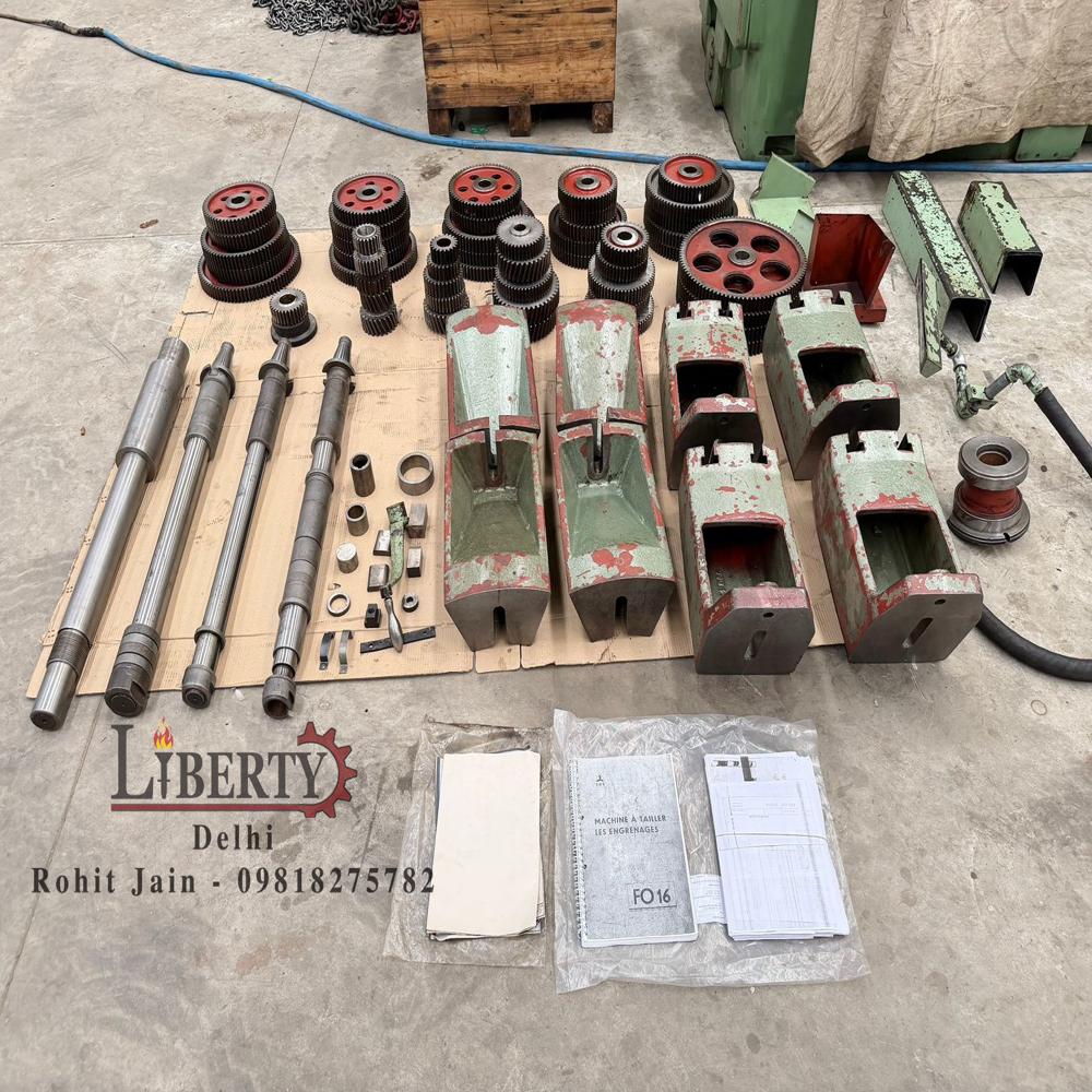 TOS Czech FO-16 Gear Hobbing Machine