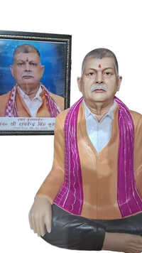 2.5 Feet Marble Human Statue