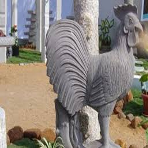 Hen Statue