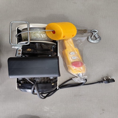 Mini electric hoist