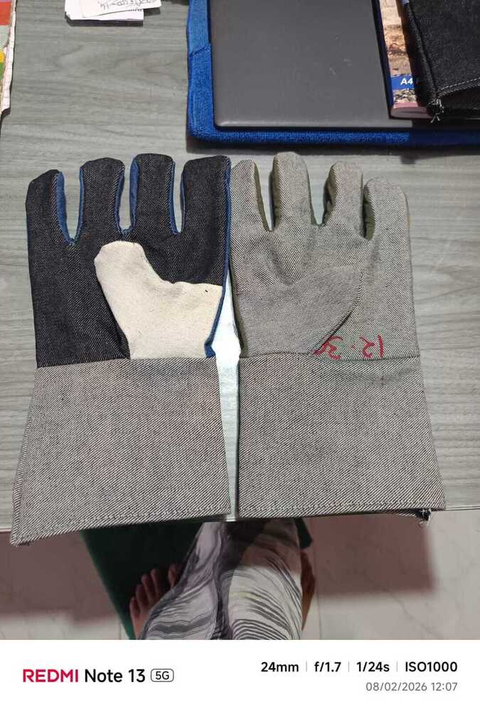 Denim jeans hand gloves
