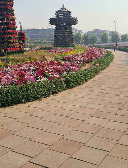 प्लेन फ्लैग स्टोन - नेचुरल स्टोन, अनुकूलन योग्य 300x300/600x600 Mm, ग्रे | मौसम प्रतिरोधी, उच्च मजबूती, एंटी-स्किड, पर्यावरण के अनुकूल