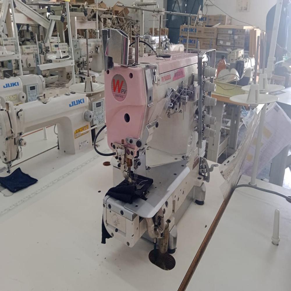 W662PVH Pegasus Bottom Humming Flatlock Sewing Machine