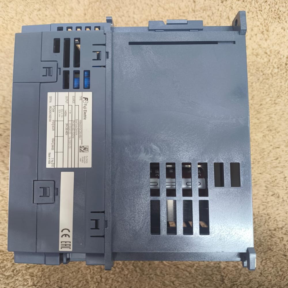 FRN0024C2S-4A - Fuji Mini 11 KW 15 hp 440V