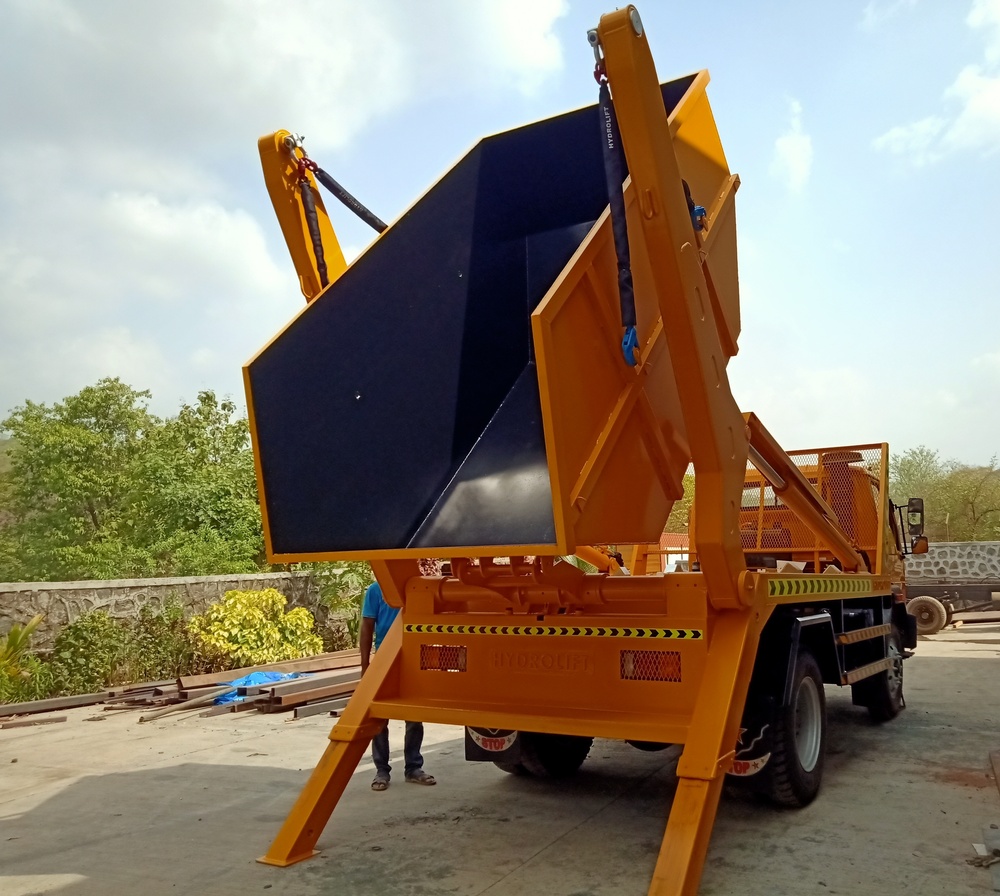 Skip Dumper Loader Truck - Arm Length: 2100 Mm