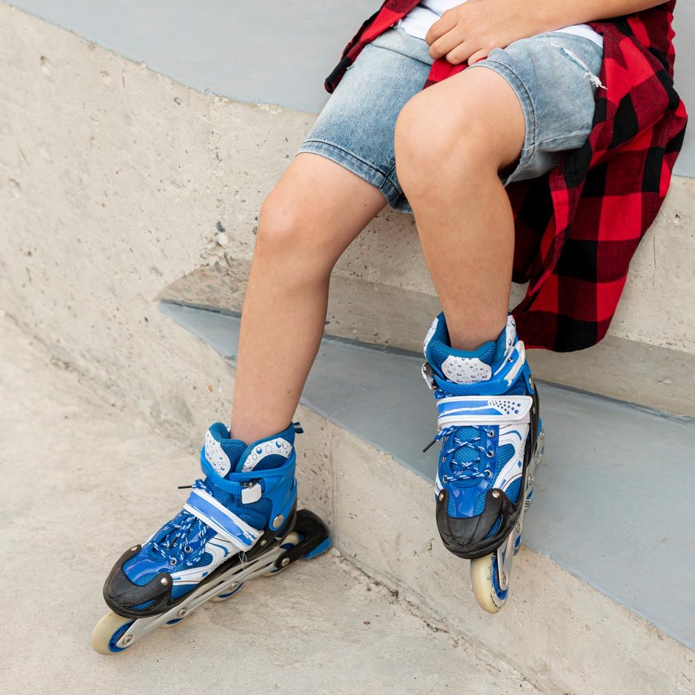 Inline Skates With Led Flashing Light Adjustable Length Premium Quality Skates Pair - Color: Mix
