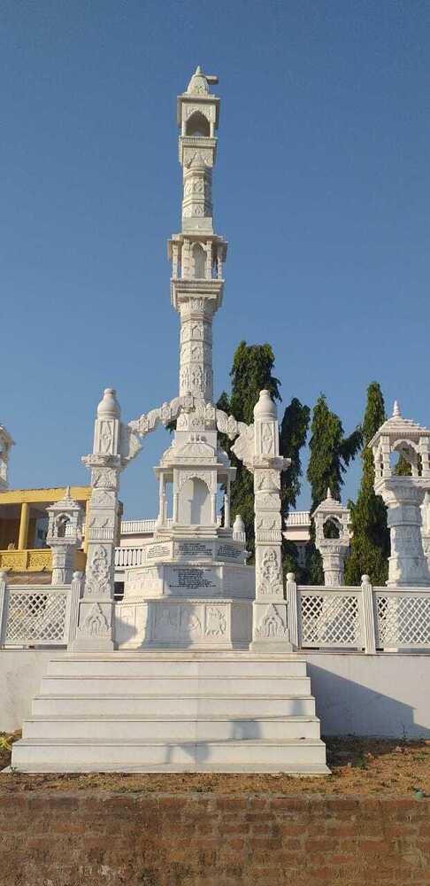 मार्बल दिगंबर मानस स्तंभ