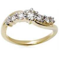 खूबसूरती से डिज़ाइन की गई गर्लिश डायमंड रिंग