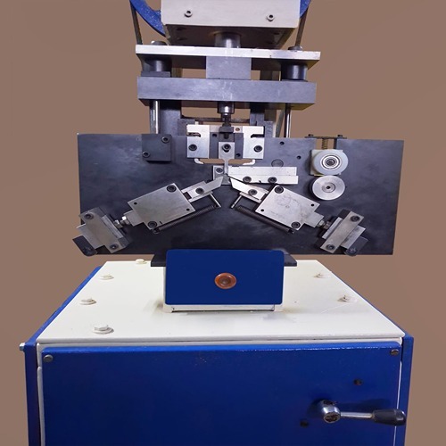 Jewellery making machine