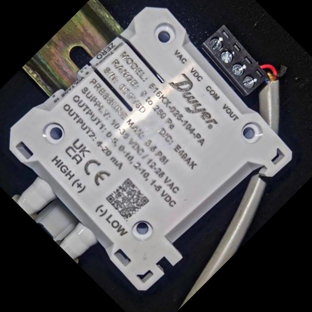 Dwyer 616KX-025-107-IN Differential Pressure Transmitter