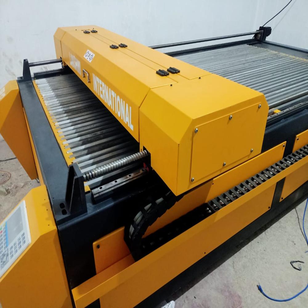 CLOTH CUTTING LASER MACHINE