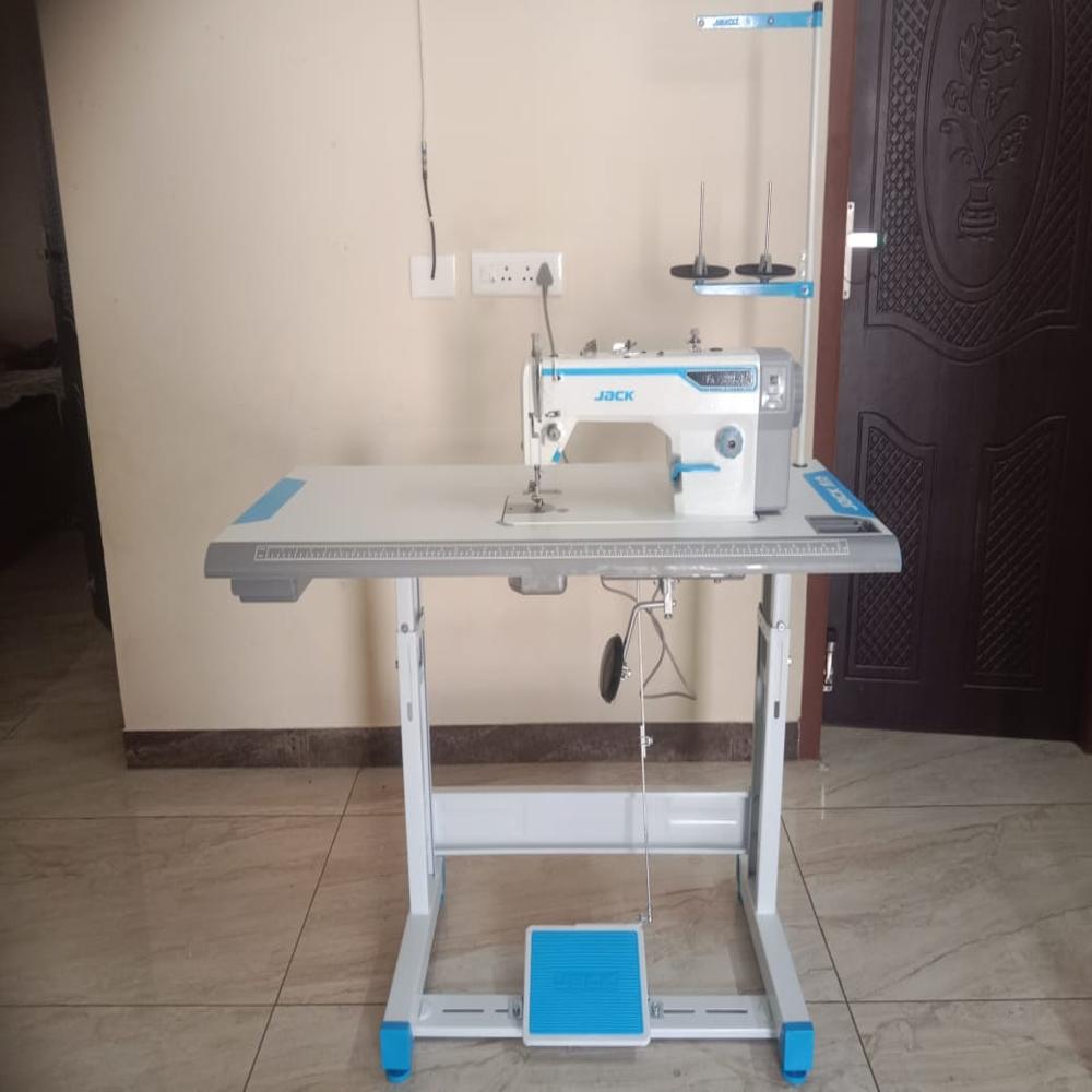  Jack F6 single-needle lockstitch sewing machine