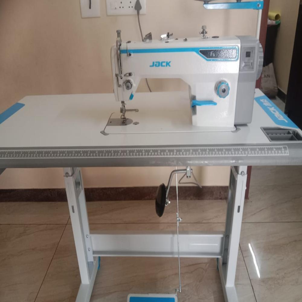  Jack F6 single-needle lockstitch sewing machine
