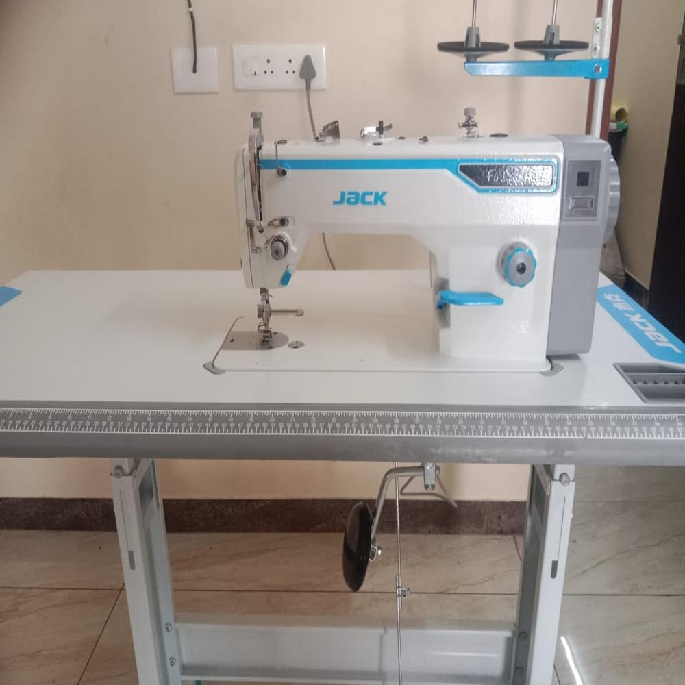  Jack F6 single-needle lockstitch sewing machine