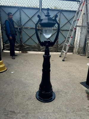 LED POST TOP POLL LIGHT