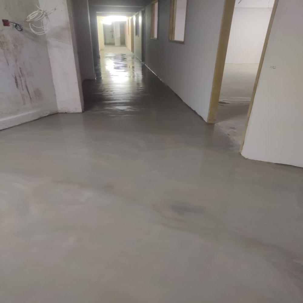self levelling underlay