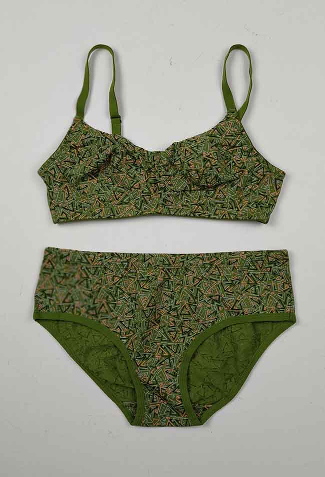 W13603 | Ladies Inner Wear Set Bra And Panty - Color: Green