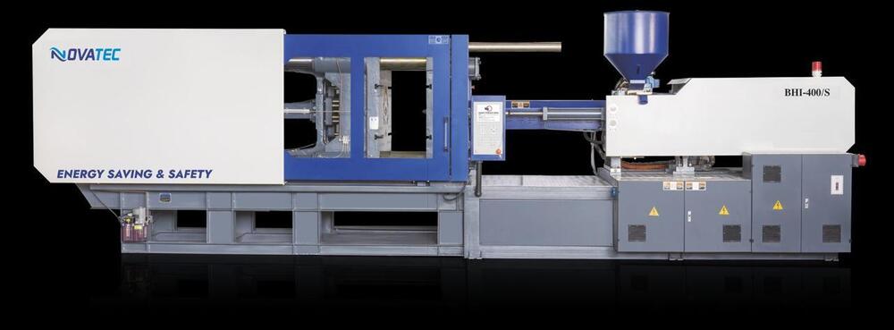 Plastic Injection Molding Machine With Energy Saving Servo System