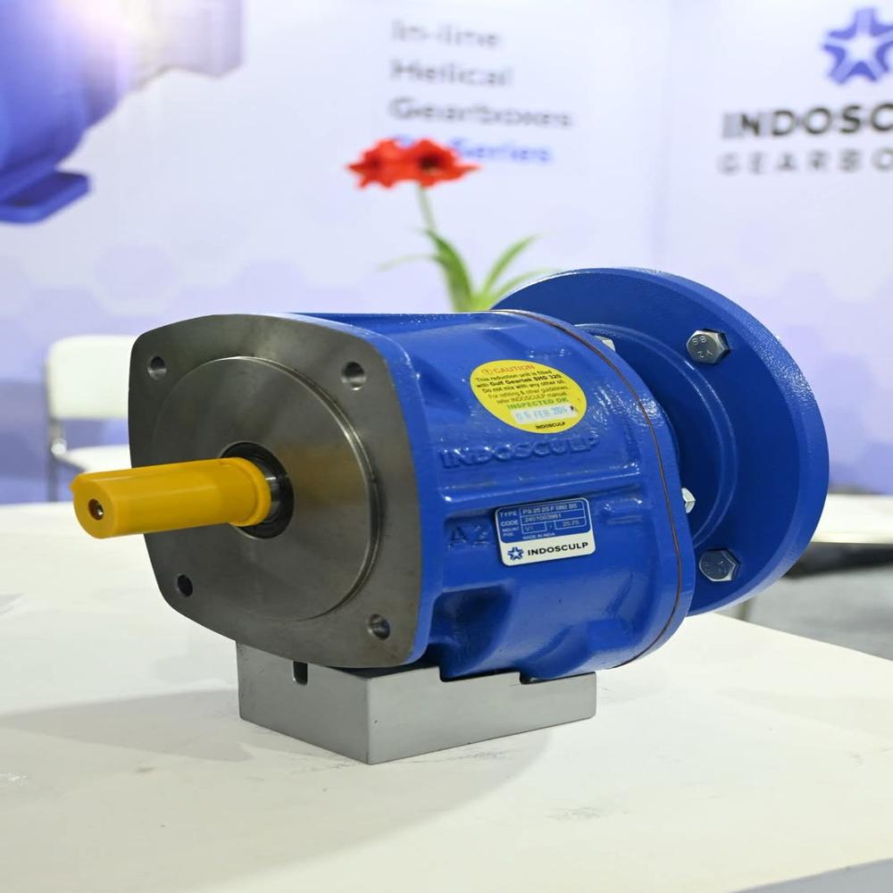 Inline Helical Gearbox For Conveyor Systems - Color: Blue