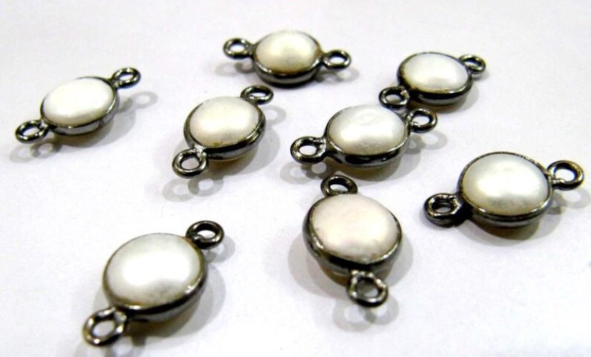 5 Pcs Set- Natural Pearl Coin Shape 8 mm Connectors , Black Plated Double Loop Bezel