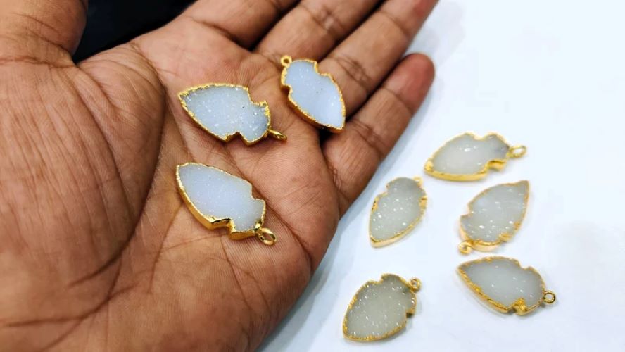 Natural White Druzy Gemstone Arrowhead Size 30x15mm Cabochon Connectors Single Loop Bezel Charm