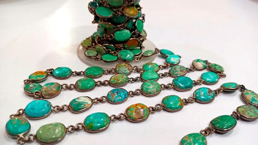 Arizona Turquoise Cabochon Bezel Connector Chain - Sold Per Foot - Color: Green