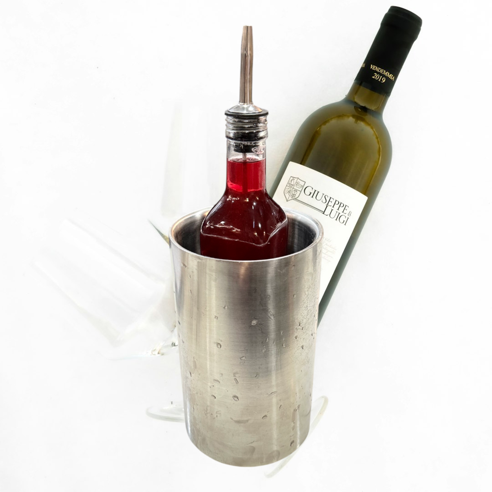 Winepourer With Bend - Color: Silver