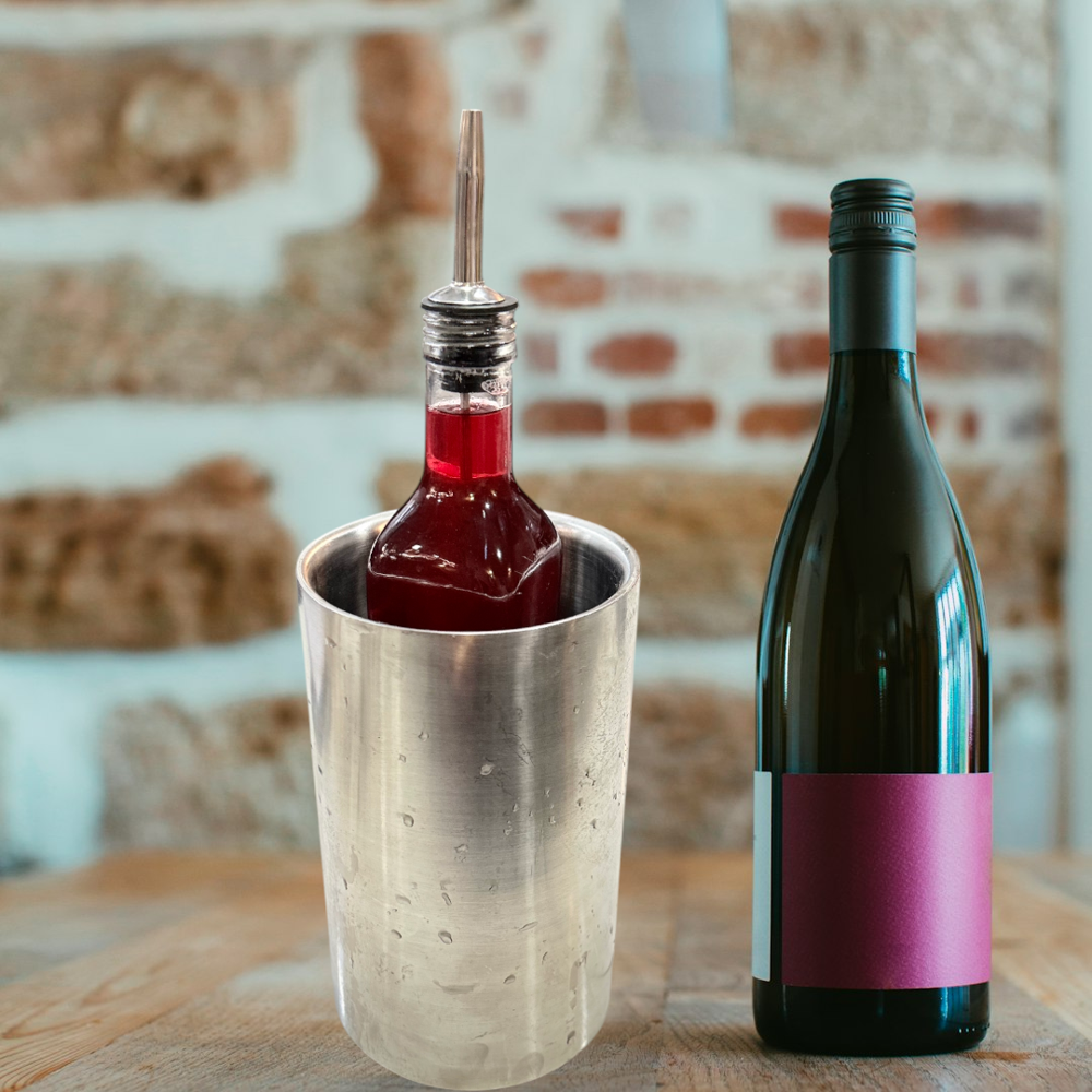 Winepourer With Bend - Color: Silver