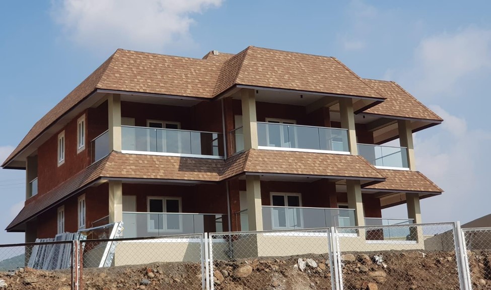 Asphalt Roofing Shingle - Features: Durable