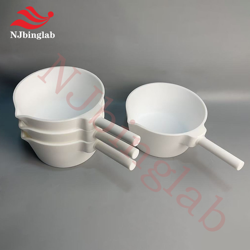 PTFE Water Scoop 2L,  high-Purity teflon spoon
