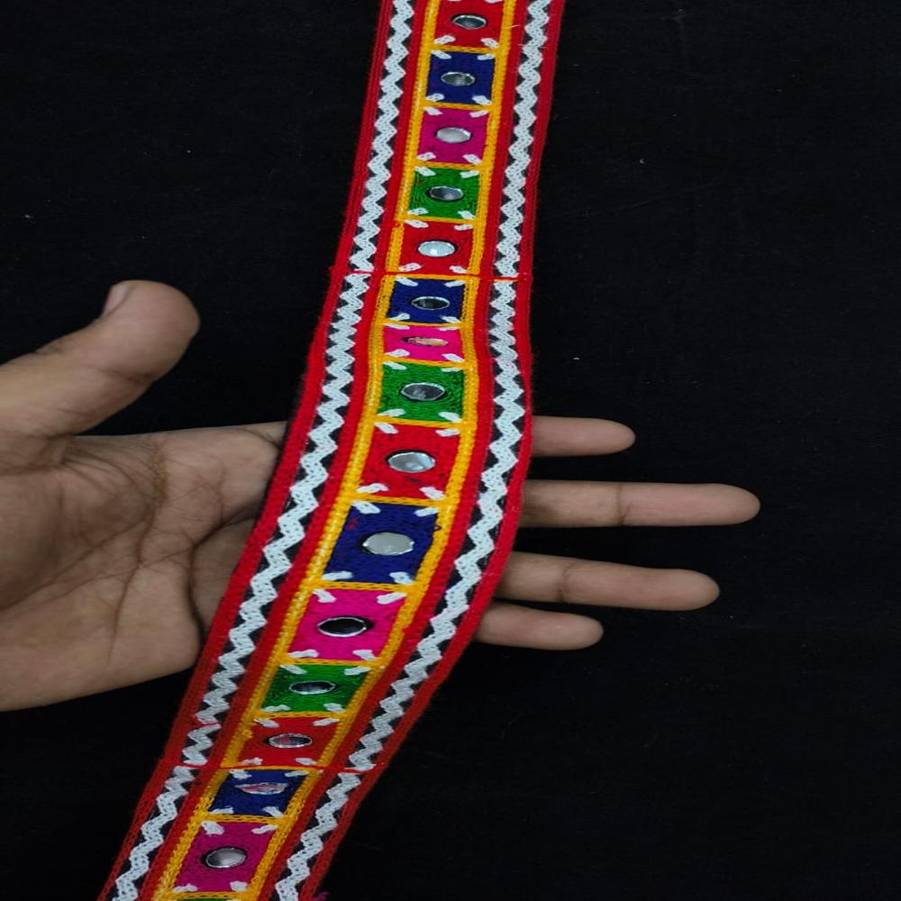Gamthi lace
