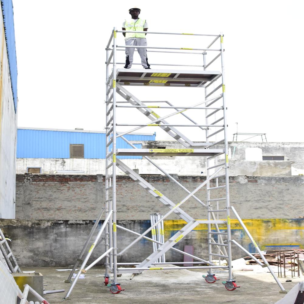 Stairway scaffolding
