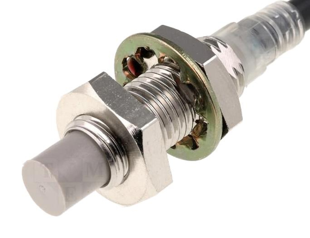 E2e-x4md1 Omron Proximity Sensor - Application: Industrial