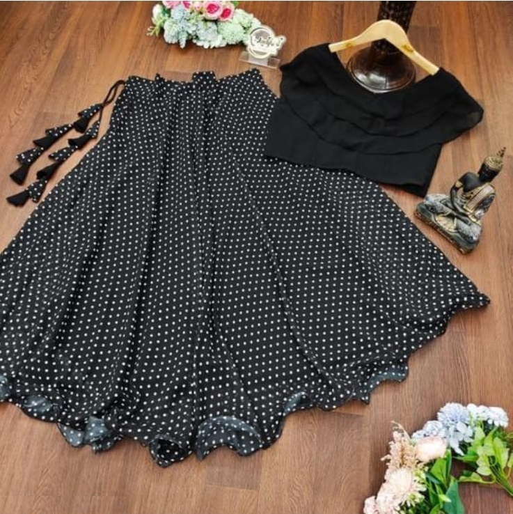 Ladies Black Polka Dot Crop Top Skirt Set