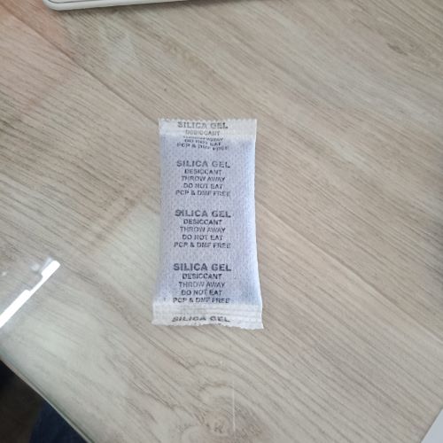 White Silica Gel Bag - Color: Colorless