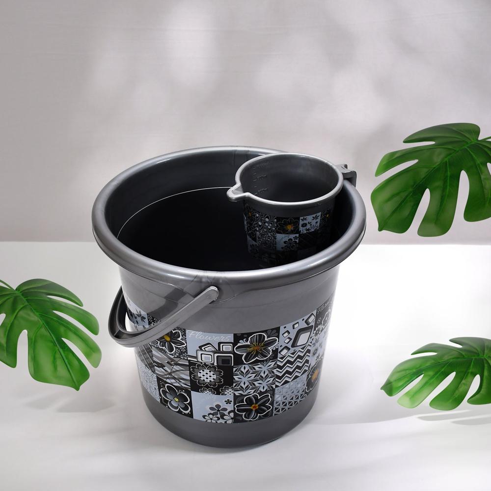 Large Capacity Plastic Bathroom Set Of 7 Pc - Color: Mix