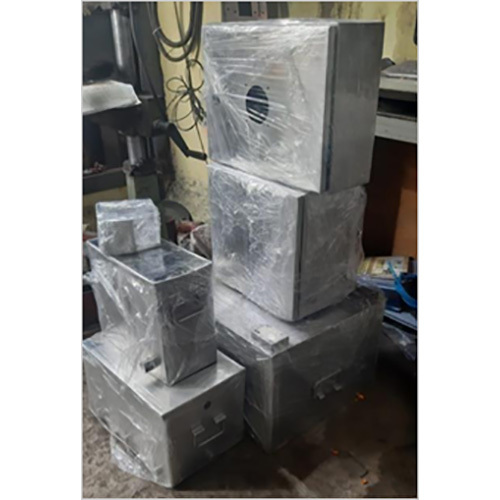 SS Net Collection Tank With SS Panel Box Fabrication