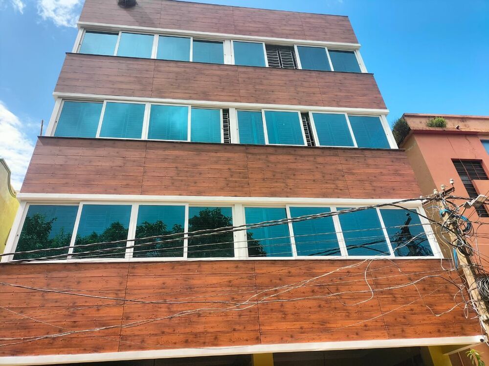 Glasds Facade