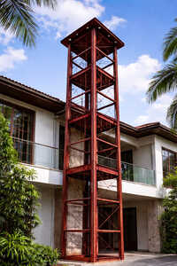 3red Steel Lift Tower