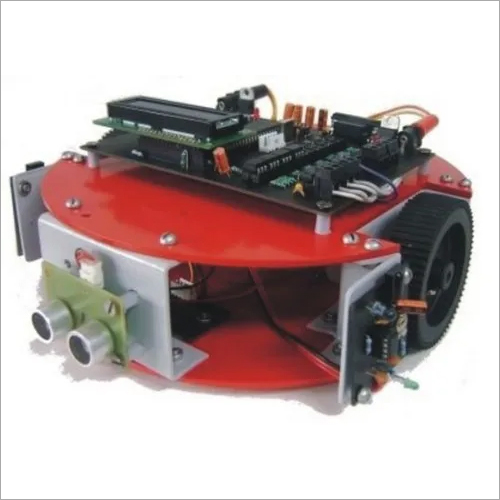 रेड एंड ब्लैक रोबोट आर्म 7 और एवीआर आधारित