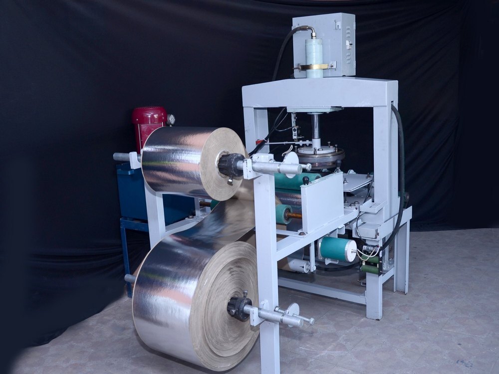 Industrial Thali Making Machine - Grade: Semi-automatic