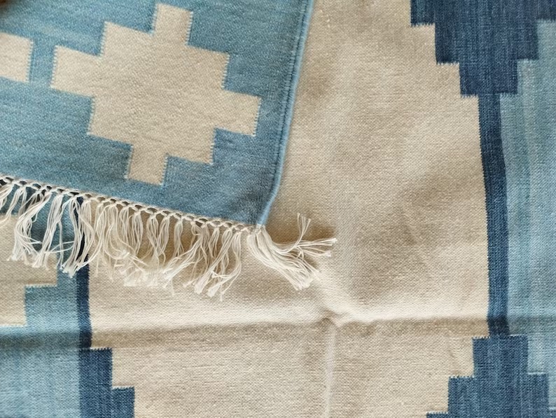 Gold Flat Weave Luxury Rug