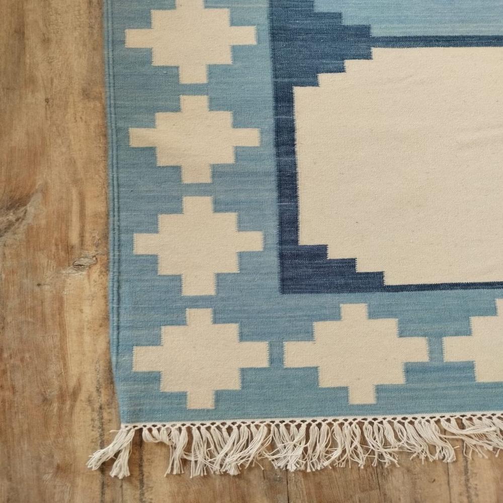 Gold Flat Weave Luxury Rug