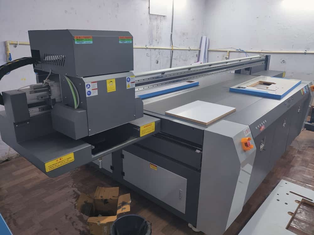 UV Flatbed Gen 5 Head Printer