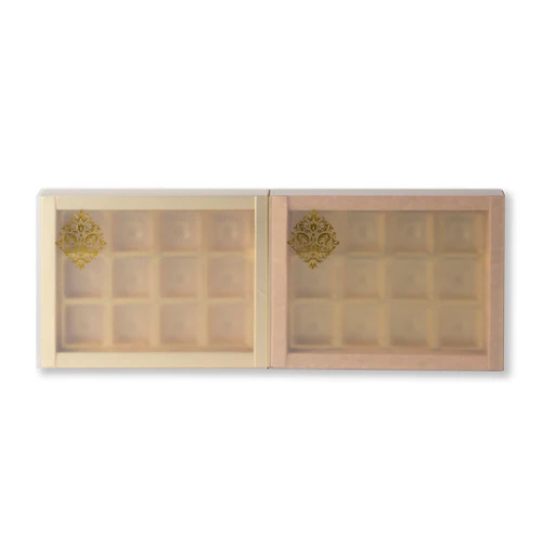 12 Blister Chocolate Box With Golden Tray And Translucent Pvc Sleeves - Size: 19*14.4*3 Cm