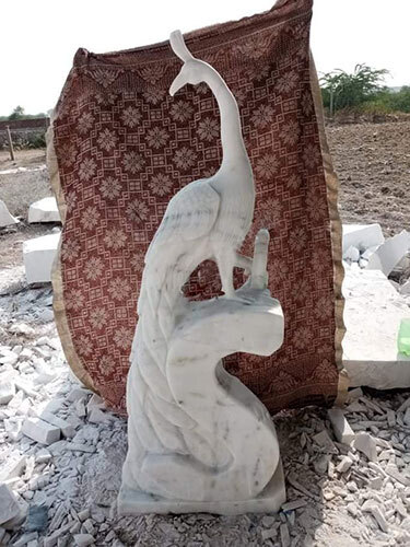 Marble Peacock 6 Feet