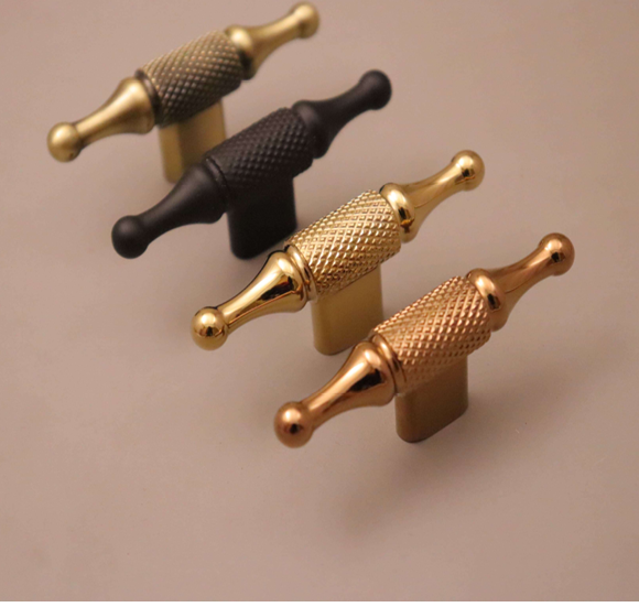 Door Knob - Color: Antique Brass Gold