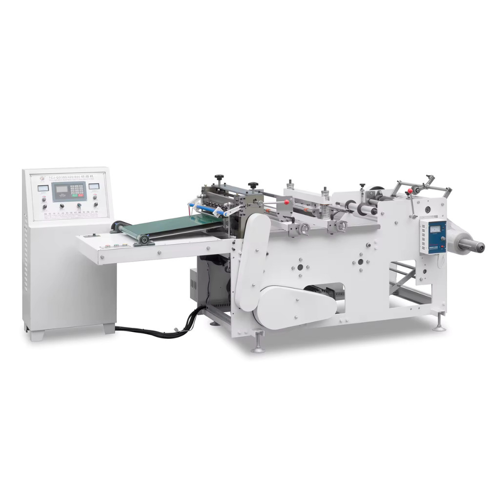 PVC Shrink Sleeves Labels Cutting Machine